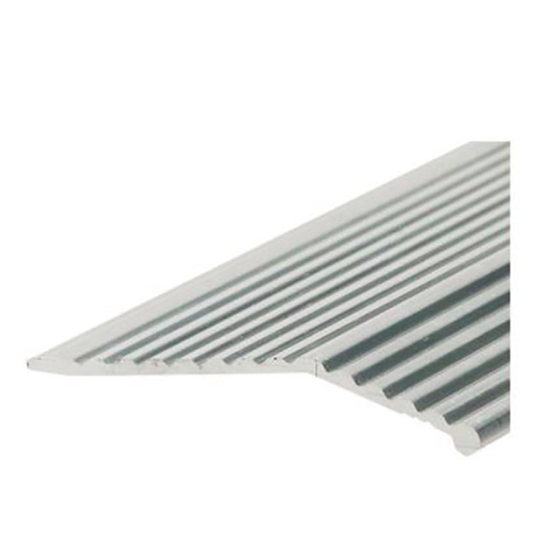 THERMWELL PRODUCTS CO INC, Frost King 0.63 in. W X 36 in. L Aluminium Argent Satiné Jointure de Tapis